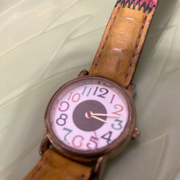 VTG Orvis Ladies Gold Tone Stainless Steel Multicolor Watch Genuine Leather Band - Picture 3 of 7